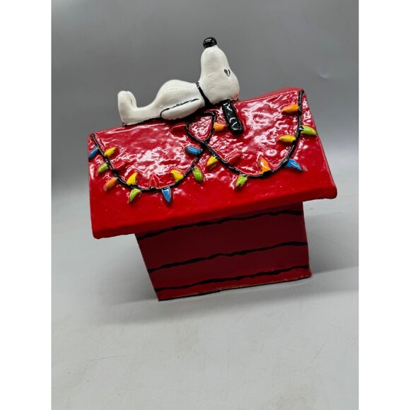 Handmade Snoopy Ceramic Doghouse Cookie Jar With Holiday Light Design red READ - Picture 3 of 8